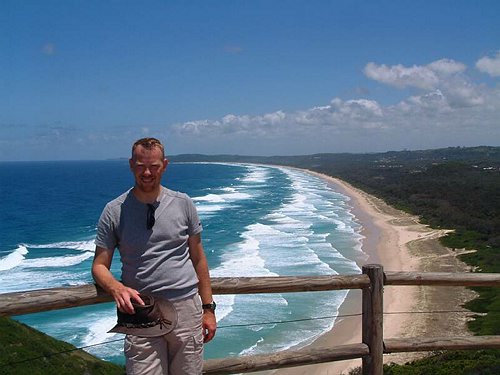P&aring; toppen af Byron Bay, Australiens mest &oslash;st liggende punkt p&aring; fastlandet - og en fantastisk udsigt.<BR>